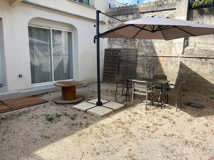 La Glycine - Parking Gratuit - Ac Clim - Cour Prive - Apartment Villeneuve-lès-Avignon Exterior foto